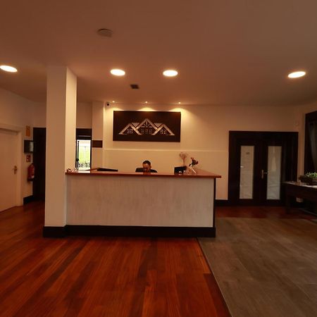 Hotel The Park Derio Esterno foto